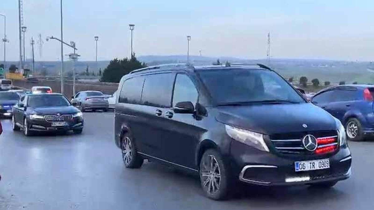 Özgür Özel, Silivri'de Ekrem İmamoğlu'nu Ağırladı