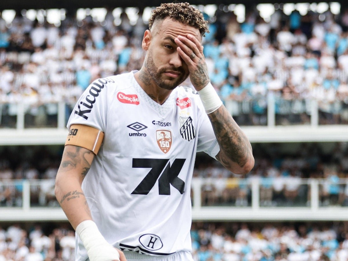Neymar, Kendi Evinin Rahatlığında 1 Yıl Daha Kalacak!