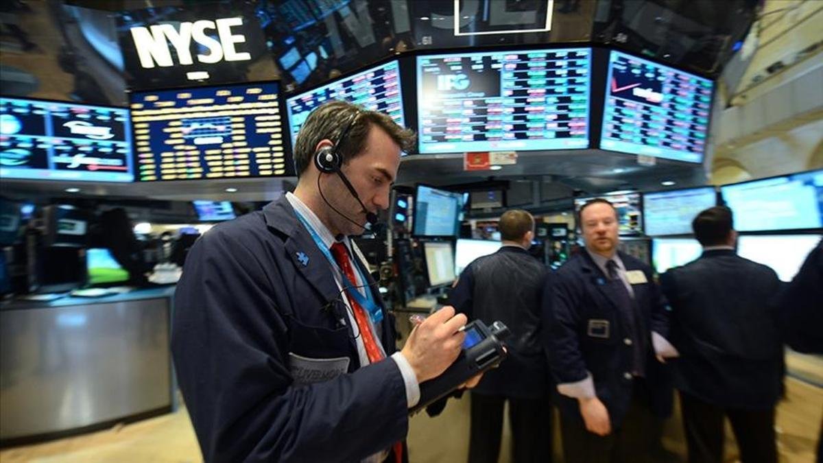 Küresel Piyasalarda Teknoloji Hisseleri Öne Çıkıyor: Fed Kaygıları Ve Jeopolitik Tehditler