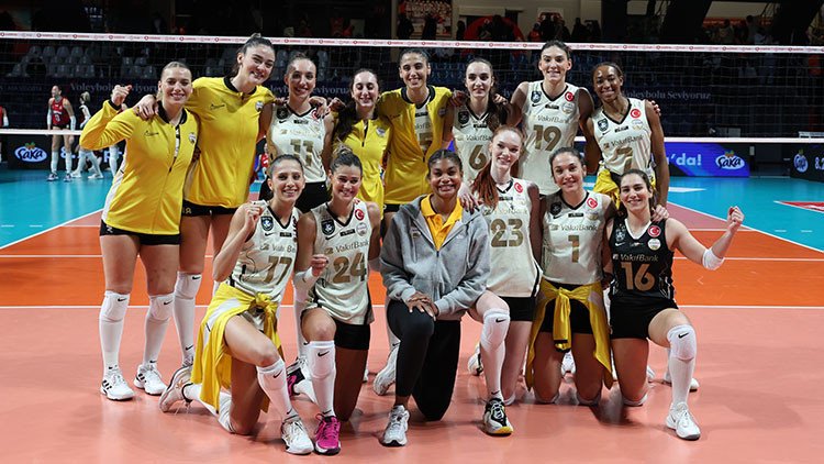 VakıfBank Kadın Voleybol Ekibi, Ligde Ve Avrupa'da Fırtına Gibi