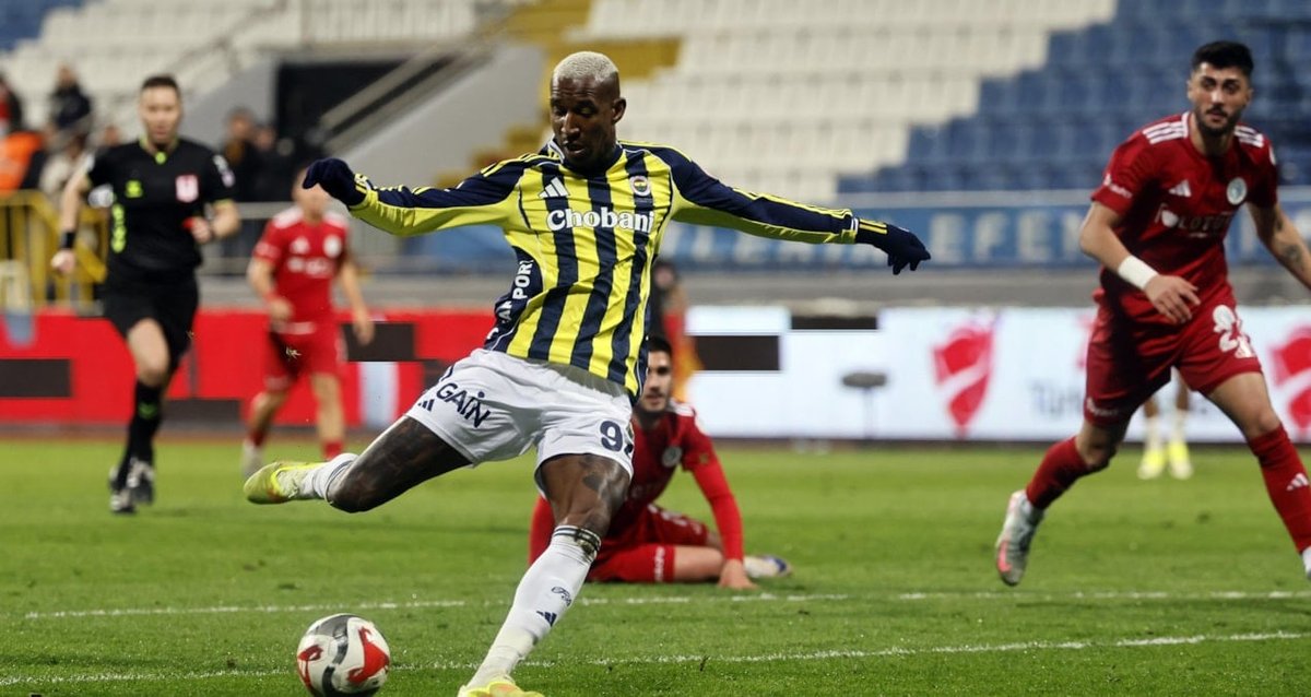 Talisca'dan Fenerbahçe Hakkında Açıklama! İddiaları Yalanladı