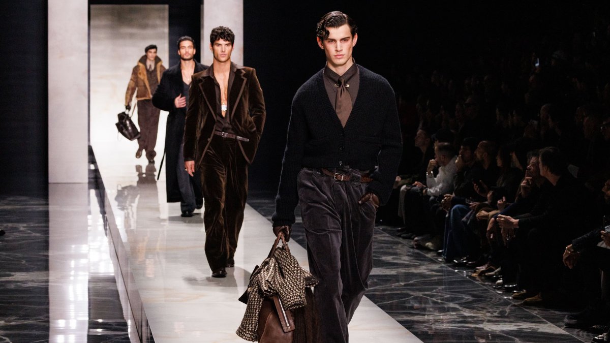 Milano Podyumunda Siyasi Çalkantılar: Prada Geri Çekildi, Dolce & Gabbana Tepkileri Artırdı