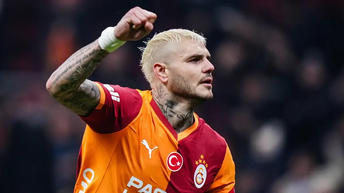Icardi'nin Menajerinden Kum Saatli Paylaşım: İstanbul'a Geliyor!