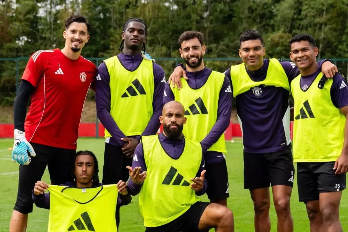 Manchester United'ta Ayrılma Kararı Duyuruldu