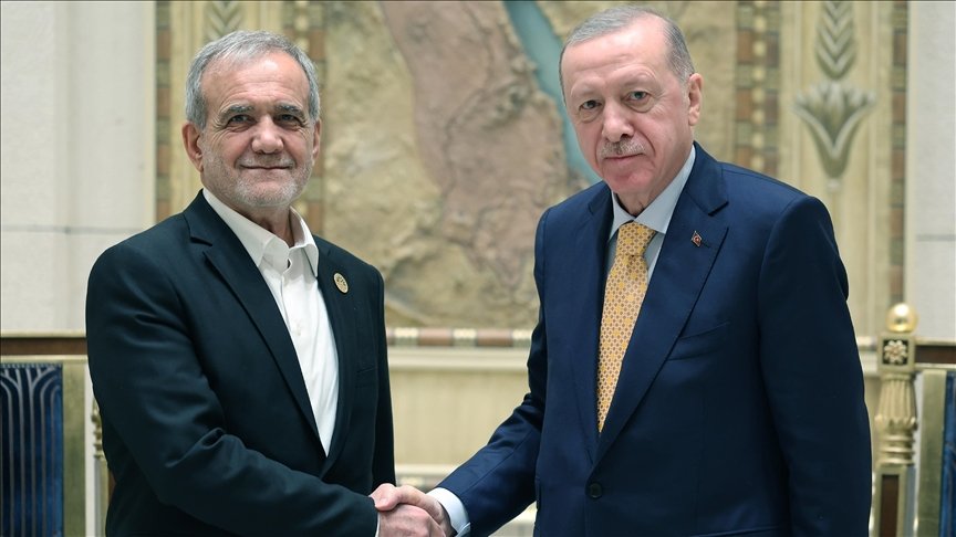 Cumhurbaşkanı Erdoğan, İran Lideri Pezeşkiyan ile Telefonla Konuştu