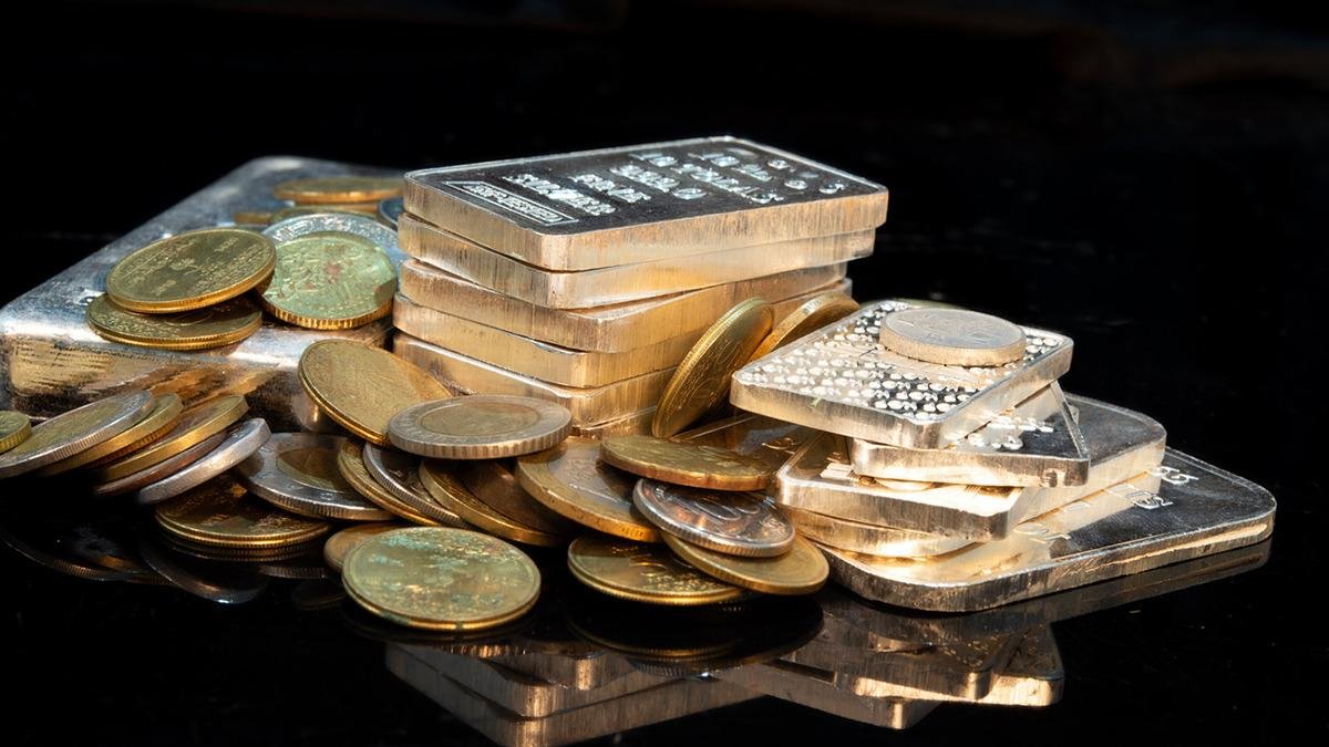 Zenginler Altın Yatırımına Yöneldi: 1 Ayda 82 Milyar Dolar Elde!