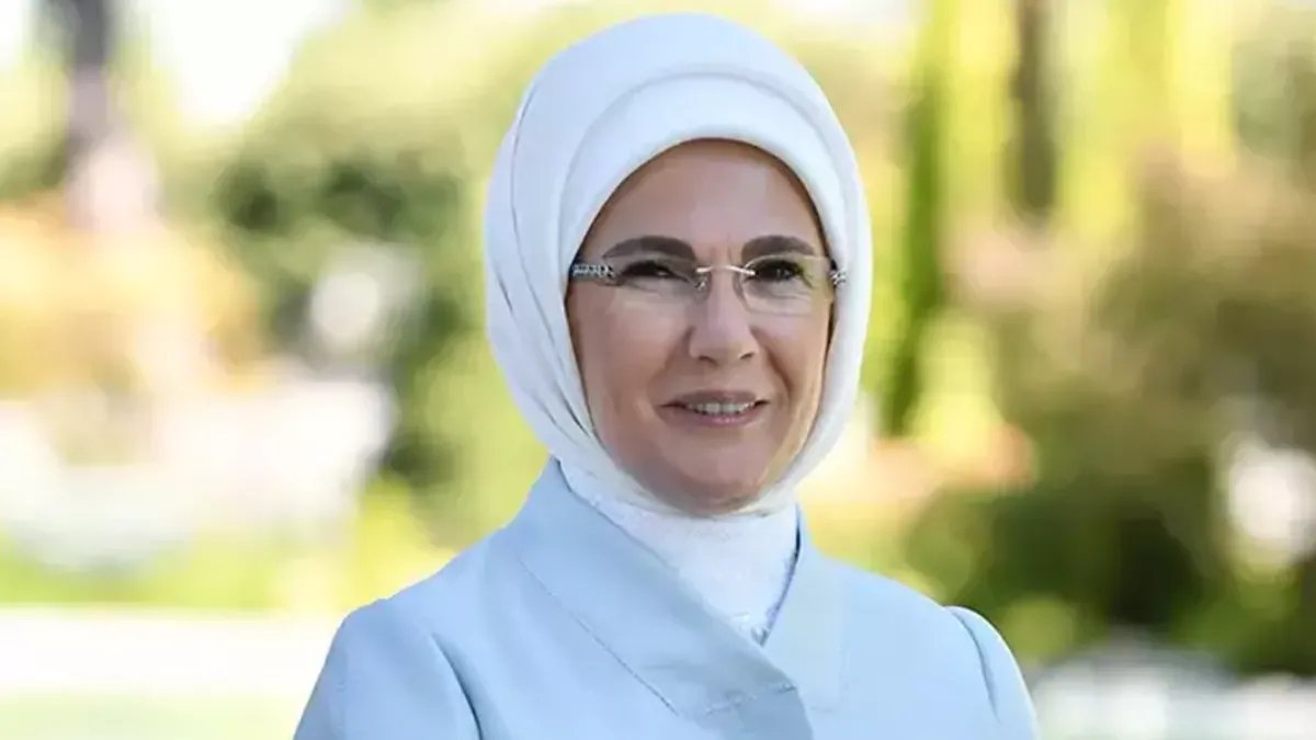 Emine Erdoğan'dan Dünya Kadın ve Kız Çocukları İçin Bilimsel Mesaj