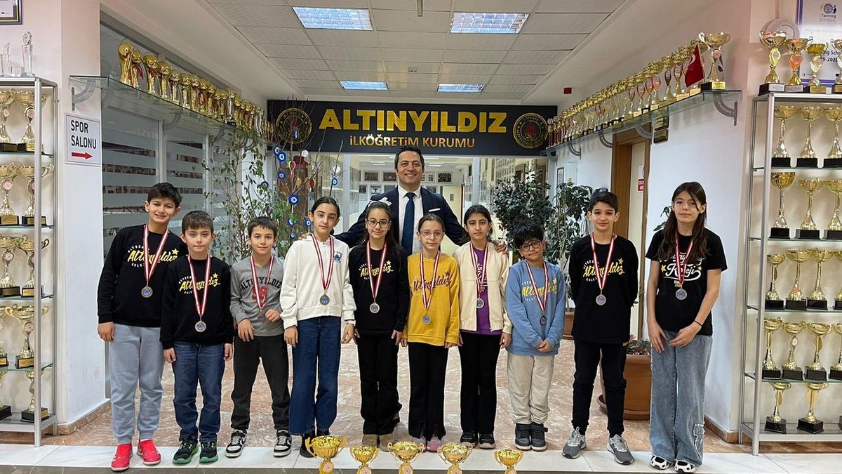 Niğde'de Yüzme Yarışmalarında Elde Edilen Övünç Verici Başarı