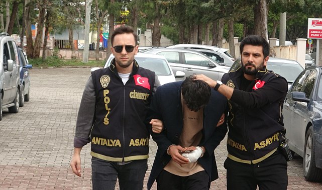 20 Defa Bıçaklayarak Öldürdüğü Gençten Telefonu Foseptiğe Atmış