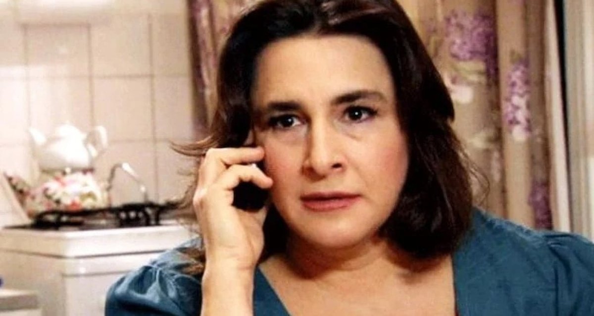 Esra Dermancıoğlu 17 Kilo Vermek İçin 'Saat' Tekniğini Kullandı