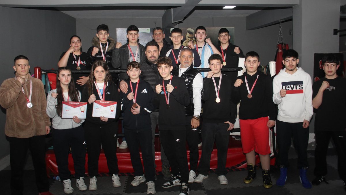 Yıldız Boks Kulübü Altı Yılda Başarı Mertebesine Ulaştı