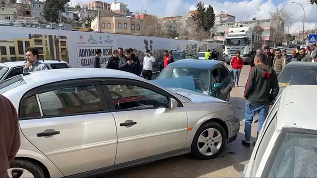 Adıyaman'da Çarpışma Meydana Geldi: Altı Kişi Yaralandı