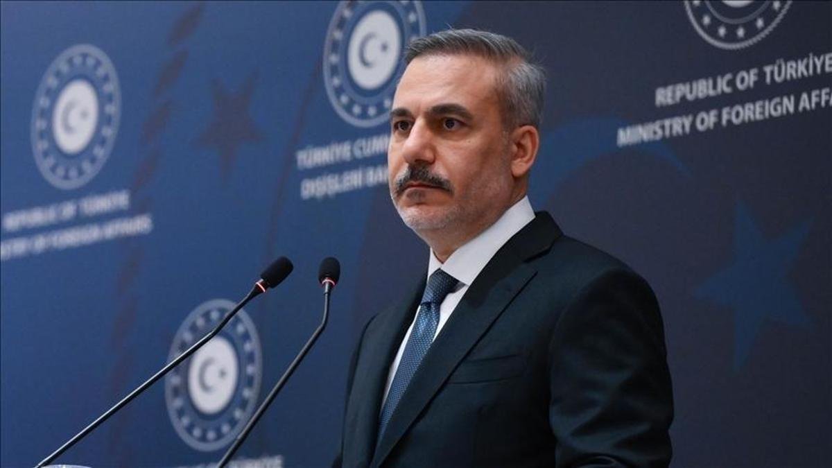 Dışişleri Bakanı Hakan Fidan, İranlı Meslektaşı Arakçi İle Telefonla Görüştü