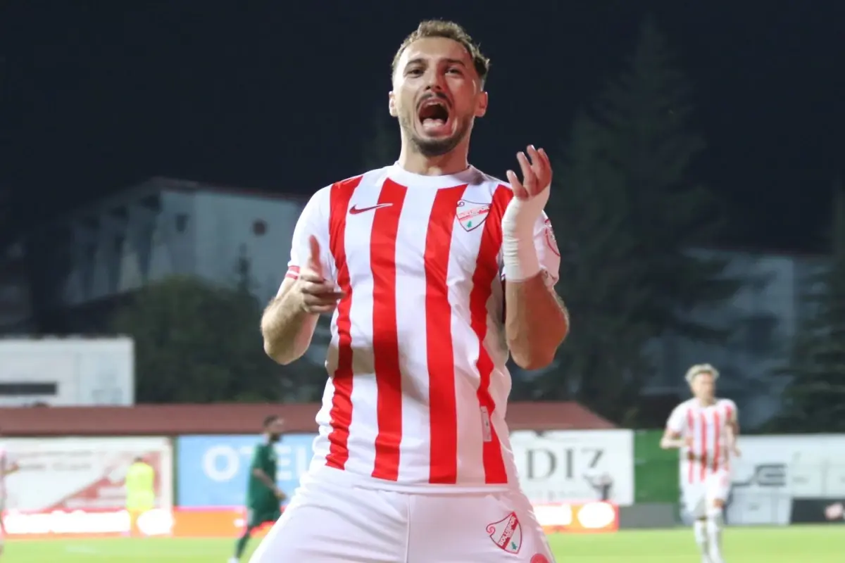 1. Lig'de 9 maçta 10 gol atan oyuncu göz dolduruyor