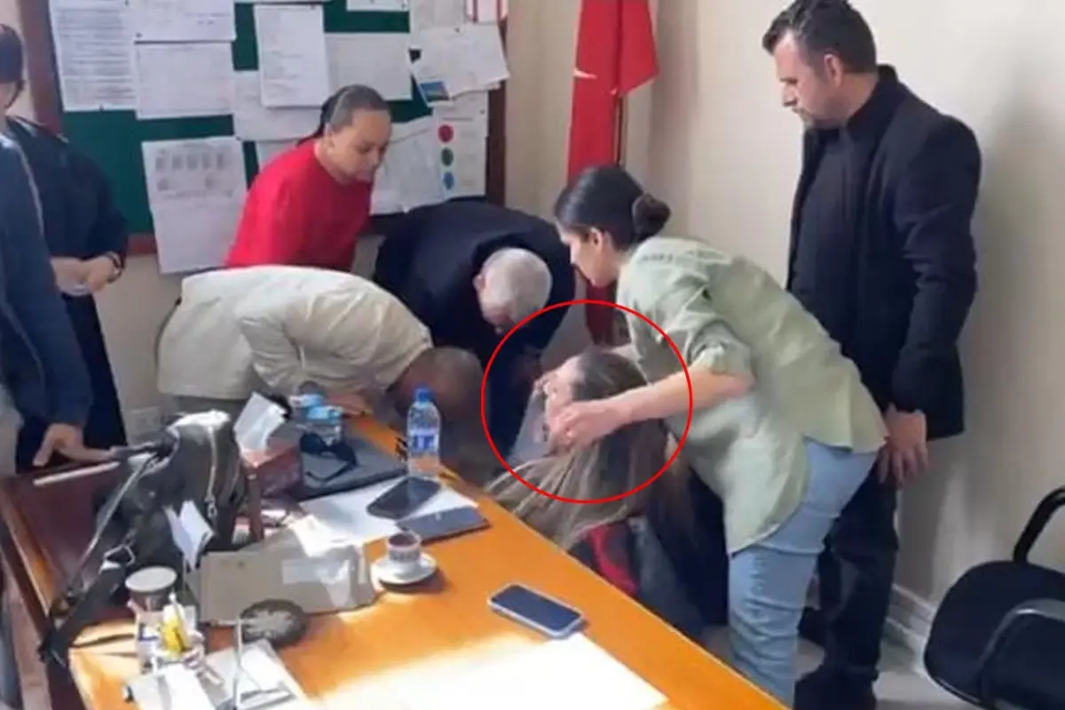 Okuldaki 'başörtüsü' krizi büyüyor: Müdür baygınlık geçirdi