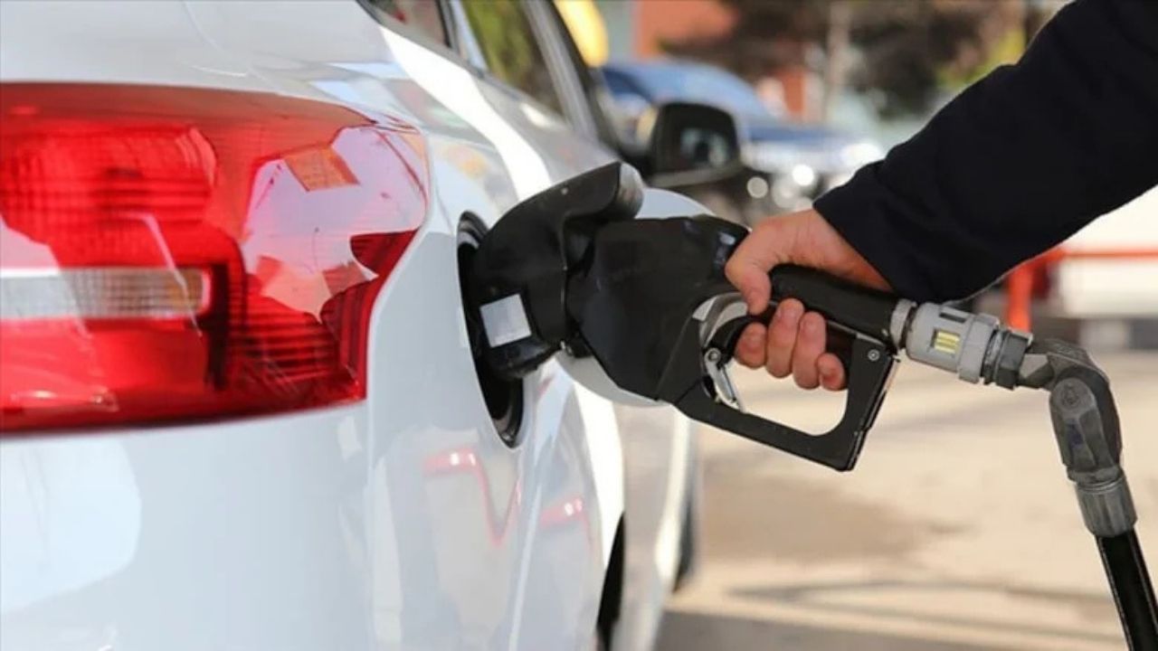 Benzinde İndirim Kapıda: Litre Fiyatı 2 TL Düşebilir