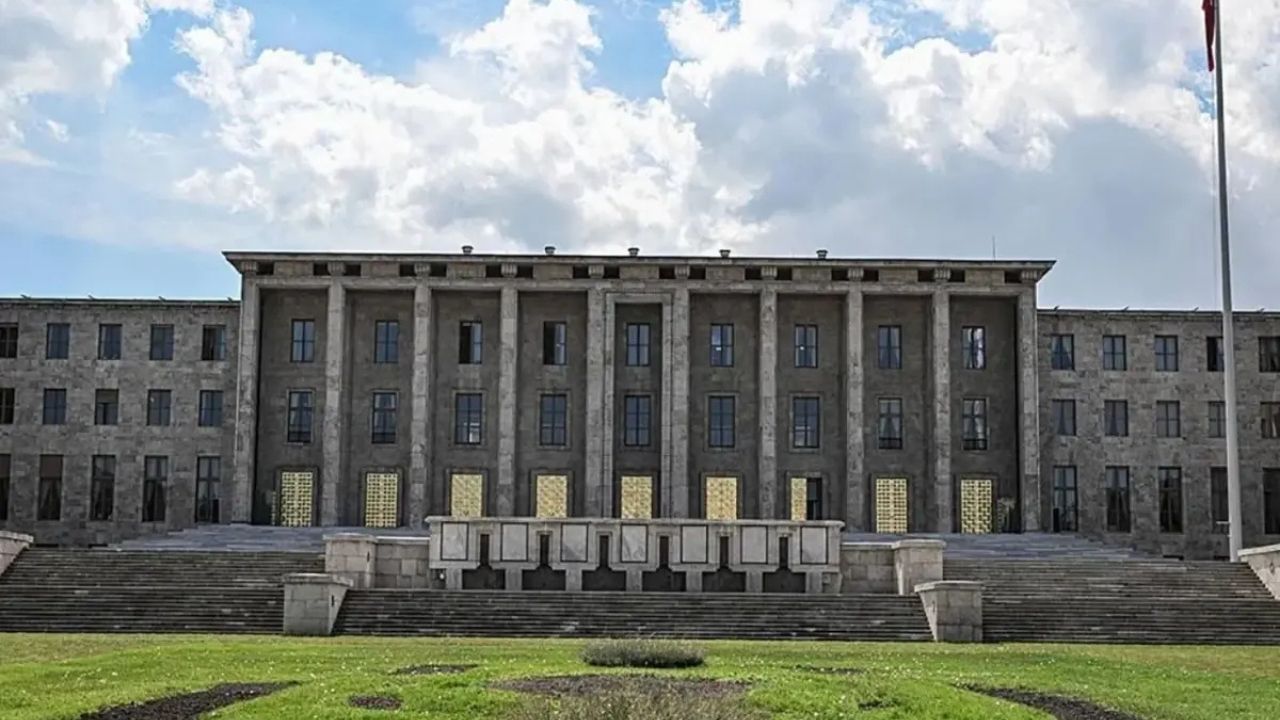 TBMM'deki taciz iddiaları kapsamında üç kişi daha tutuklandı