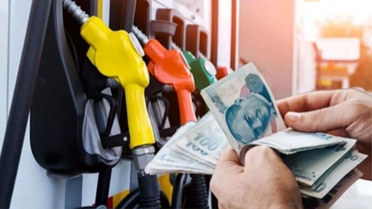Sürücüler Bunu Çoğunlukla Bilmiyor: Depoyu Düşük Tutmak Tasarruf Sağlamıyor