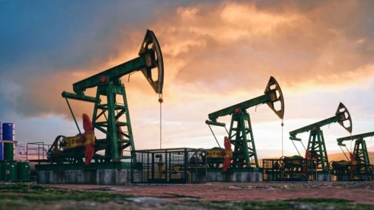 Brent petrol 60 dolar sınırına yaklaştı: Yükselişte Venezuela gerilimi etkili