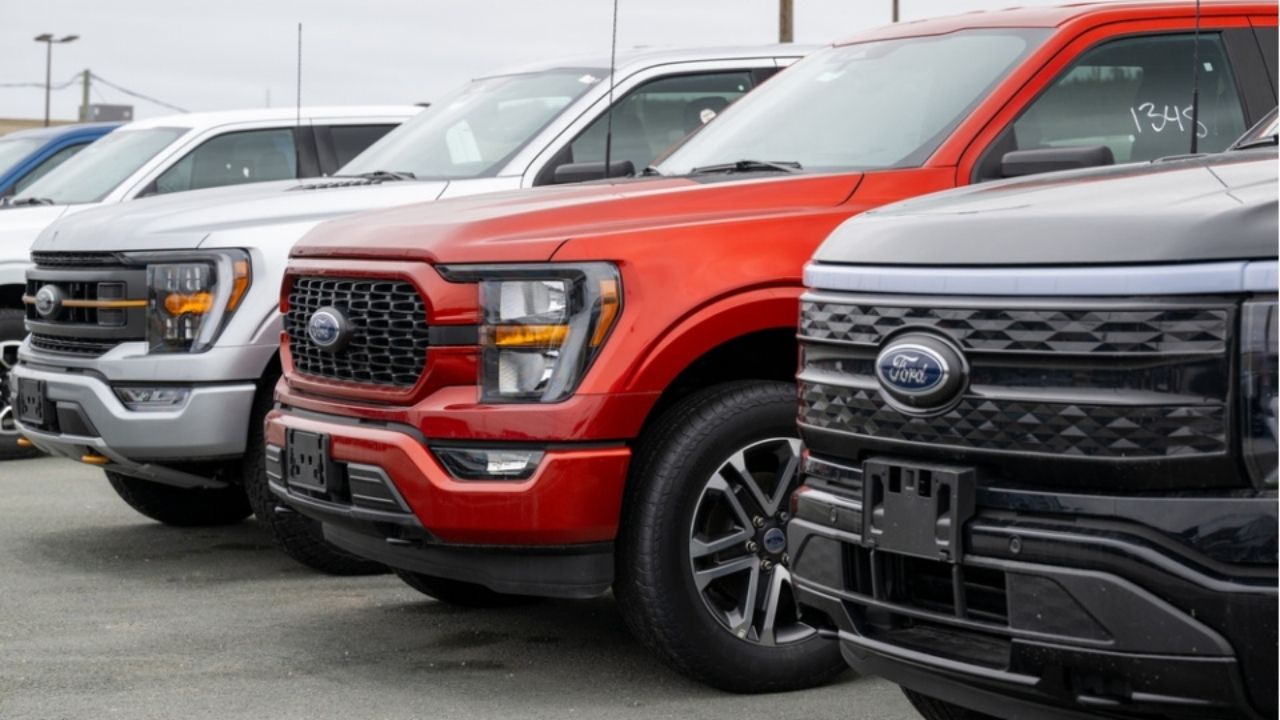 Ford 223 Bin Aracını Yakıt Deposu Sorunu Nedeniyle Geri Çağırıyor
