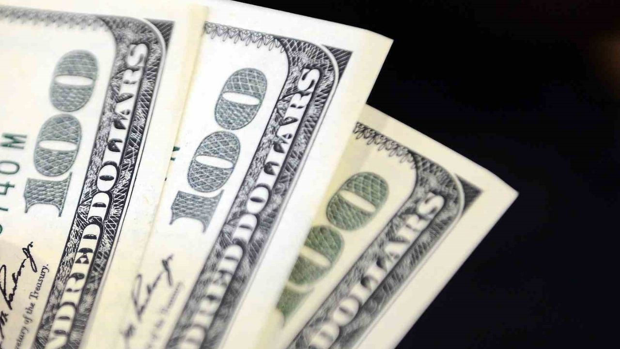 Serbest Piyasada Dolar Ve Euro Haftaya Böyle Başladı