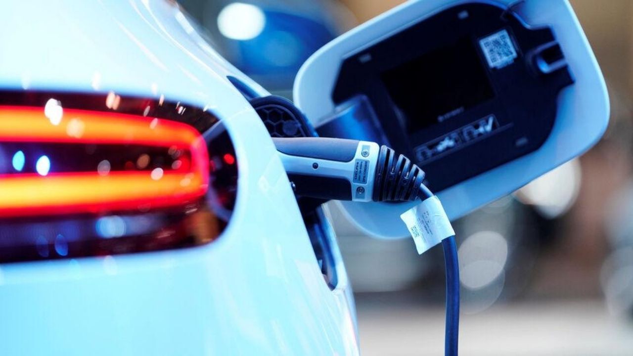 Elektrikli Araçlara Geçiş İçin Yeni Finansman Modeli Gündemde