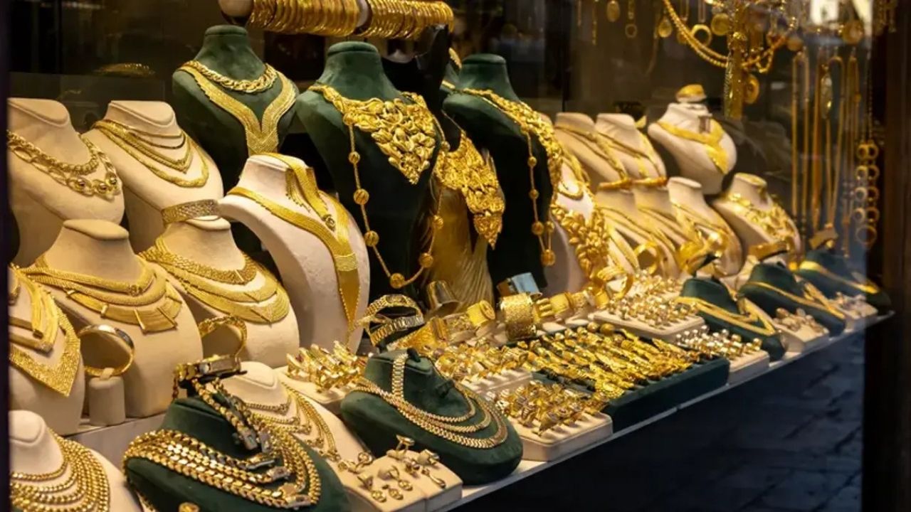 Altın fiyatları yükselişe geçti: Ons altın 4.158 doları aştı