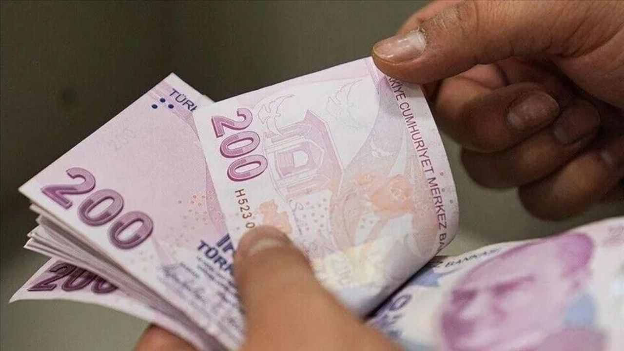 Memurun fazla mesai ücreti 2027’de 19 lira 85 kuruşa çıkıyor