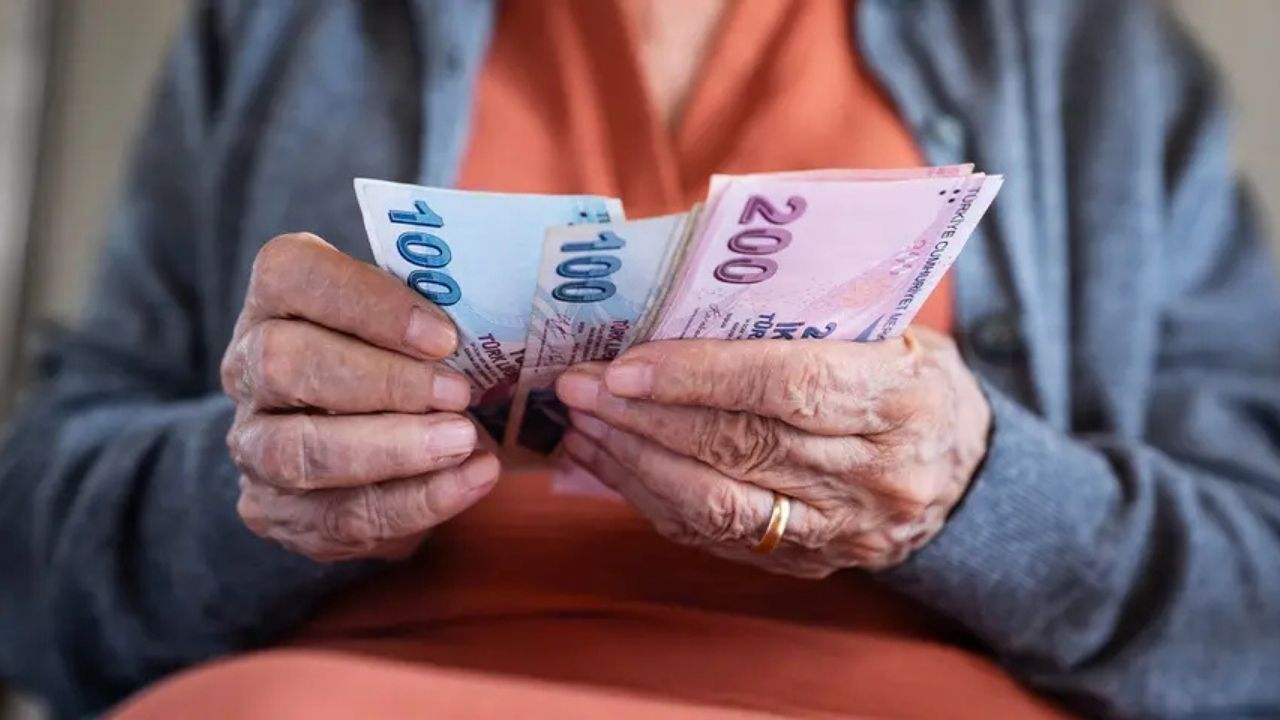 Emekli Promosyonlarında Ekim Fırsatı: Ödemeler 90 Bin TL’ye Ulaştı