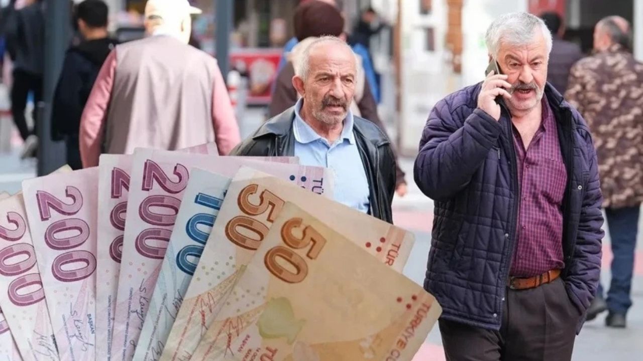 Emekli Maaşlarına Seyyanen Zam Ve Refah Payı Gündemde: Yeni Formüller