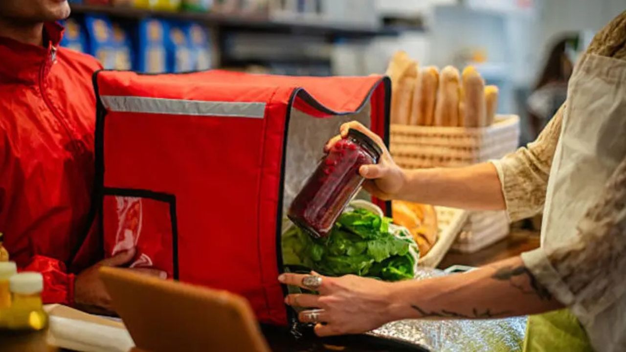DoorDash’ten 17 Milyar Dolarlık Hamle: Instacart’ı Satın Alıyor
