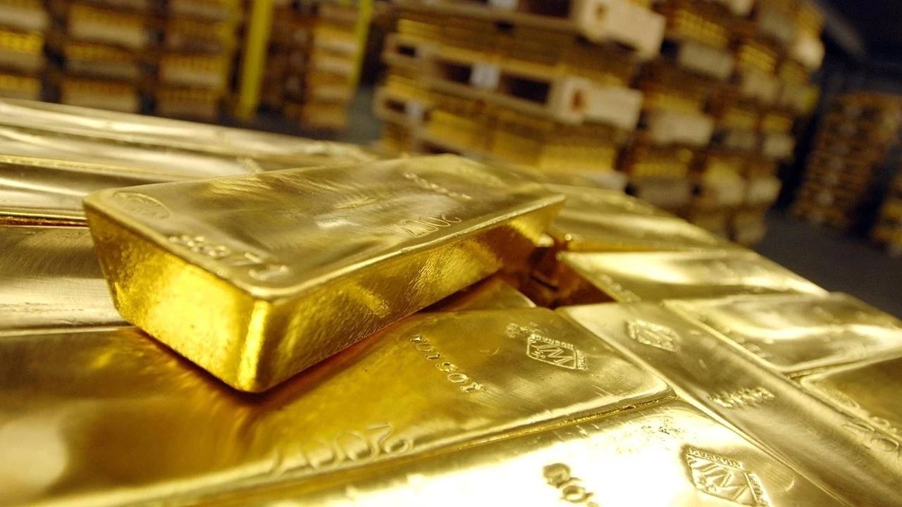 Altın Fiyatlarında Sert Düşüş: Ons Altın 3.900 Doların Altına İndi