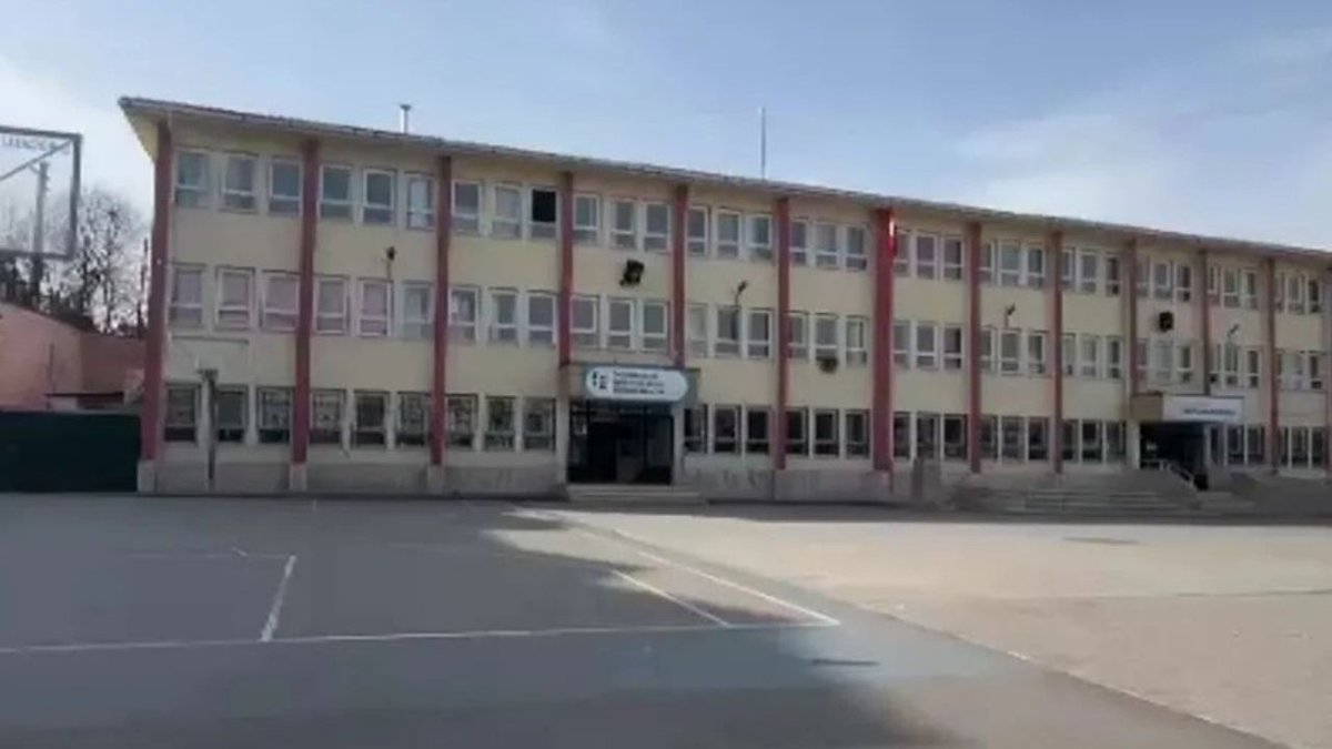 Kocaeli’de 70 Yaşındaki Okul Görevlisi, 2 Öğrenciyi Taciz Etti: Tutuklandı