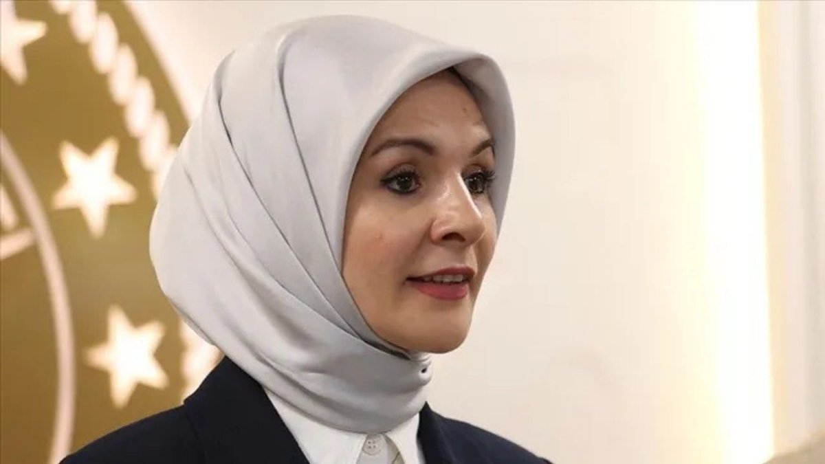 Bakan Göktaş, Sosyal Medya Yasası İçin "Bu Bir Yasak Değil, Düzenleme" Dedi
