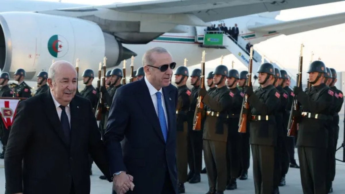 Başkan Erdoğan, Cezayir Cumhurbaşkanı Tebbun’u Resmi Ziyaret İçin Karşıladı