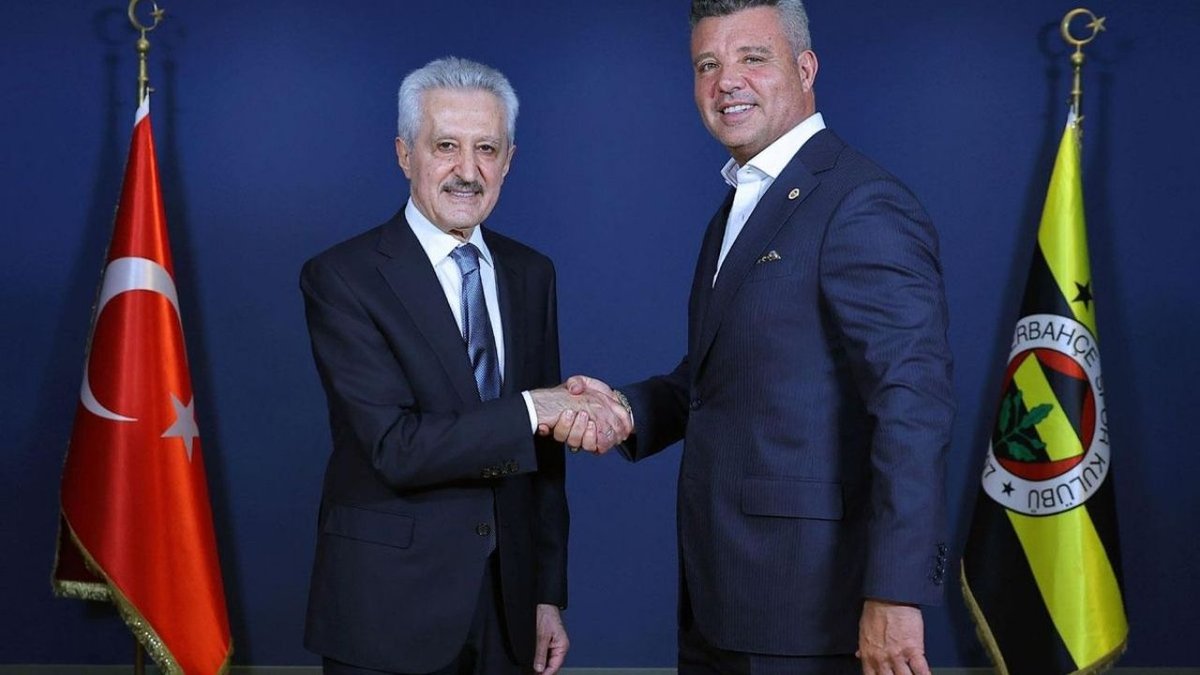 Fenerbahçe’den Mehmet Ali Aydınlar Sürprizi: Acıbadem ile Sponsorluk Anlaşması İmzalandı