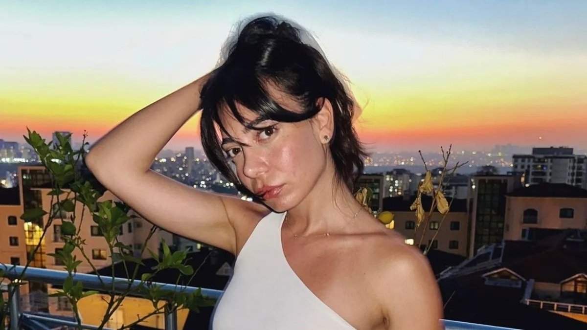 Alemin Kralı’nın Oben’i Birsu Demir’den Şok Set İtirafı: “Yağmurda Karavandan Çıkarıldık”