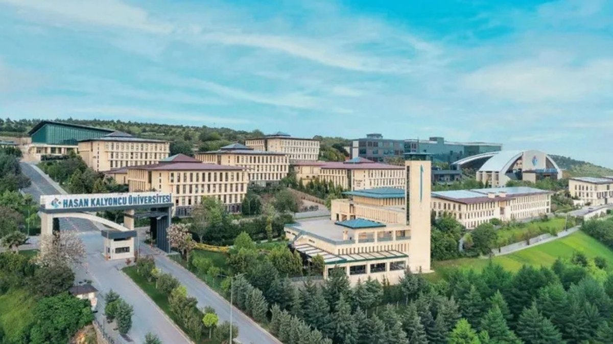 HKÜ, geleceğin meslekleri için teknoloji ve girişimcilik odaklı eğitim modeli sunuyor