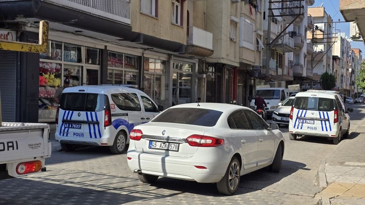 Eşinin Boğazını Sıkan Koca Tutuklandı