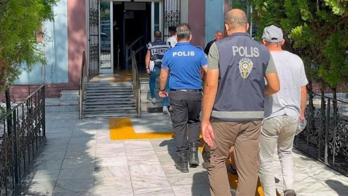 Balıkesir'de Uygulama Noktalarını Paylaşan 7 Şüpheli Yakalandı