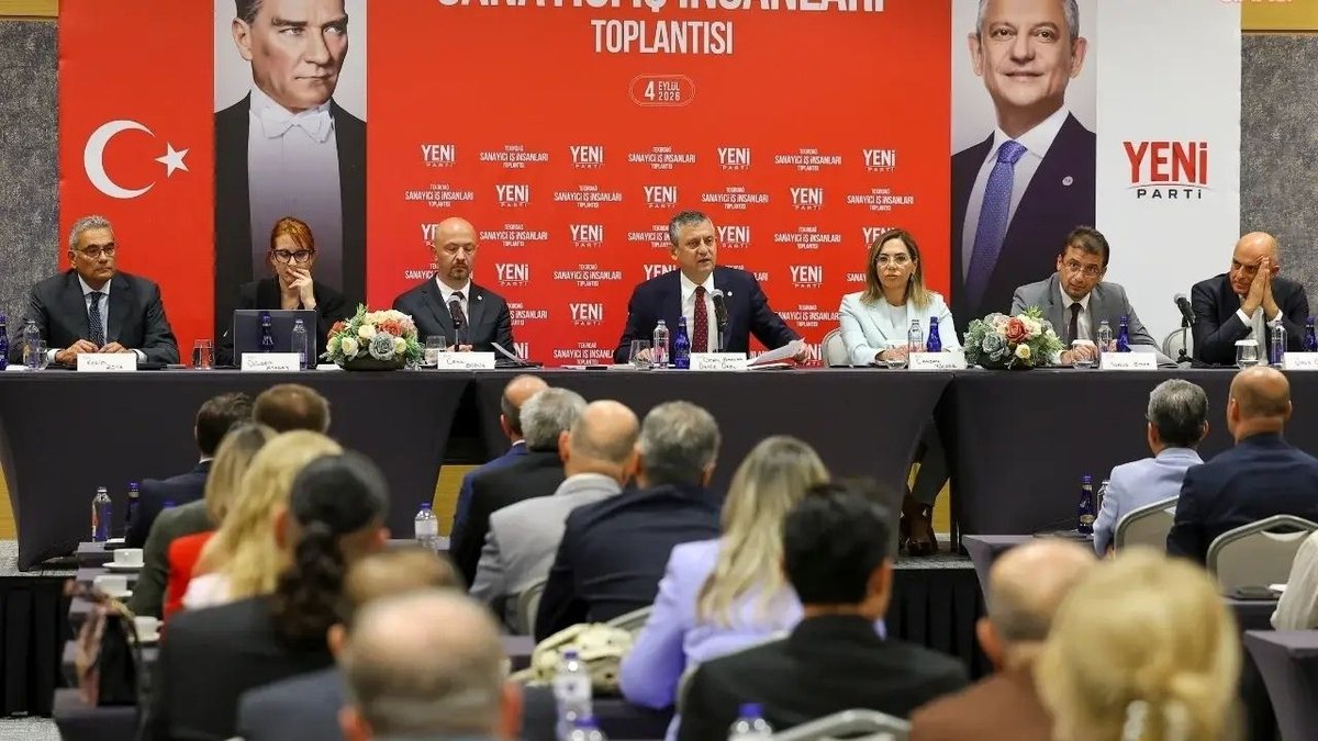DEM Parti’den Ahmet Davutoğlu’na Geçmiş Olsun Telefonu