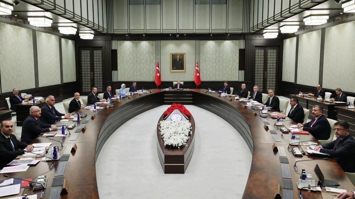 Kabine Toplantısı Sona Erdi: Gündemde Bölgesel Gelişmeler Ve Ekonomi Vardı