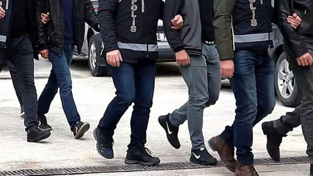 9 İlde FETÖ Operasyonu: 43 Şüpheli Gözaltına Alındı