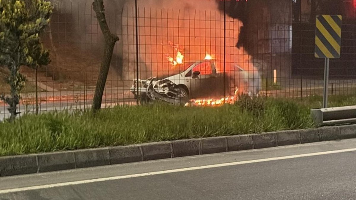 Tekirdağ’da Kaza Sonrası Otomobil Alev Topuna Döndü