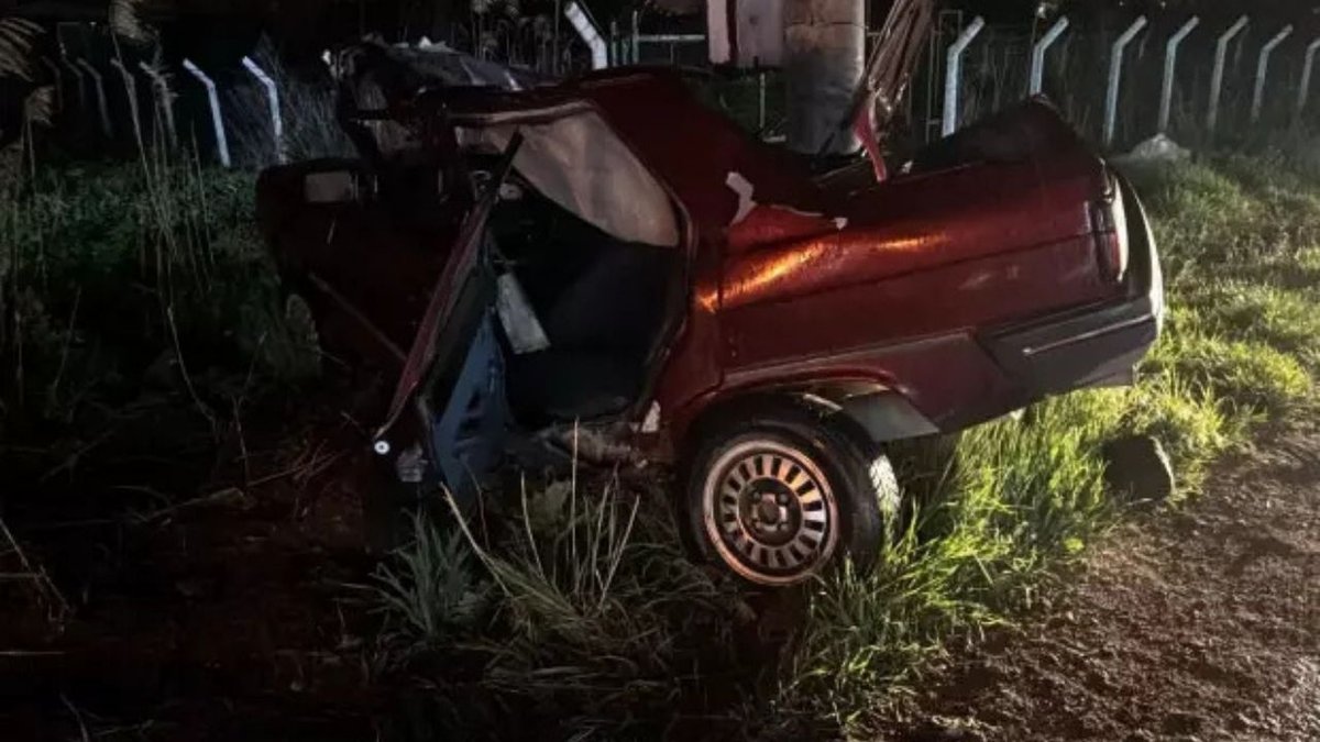 Kütahya’da Feci Kaza: Beton Direğe Çarpan Otomobilin Sürücüsü Hayatını Kaybetti