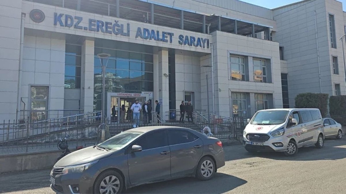Tutuklandığını Öğrenen Şüpheli, Adliye Penceresinden Atladı