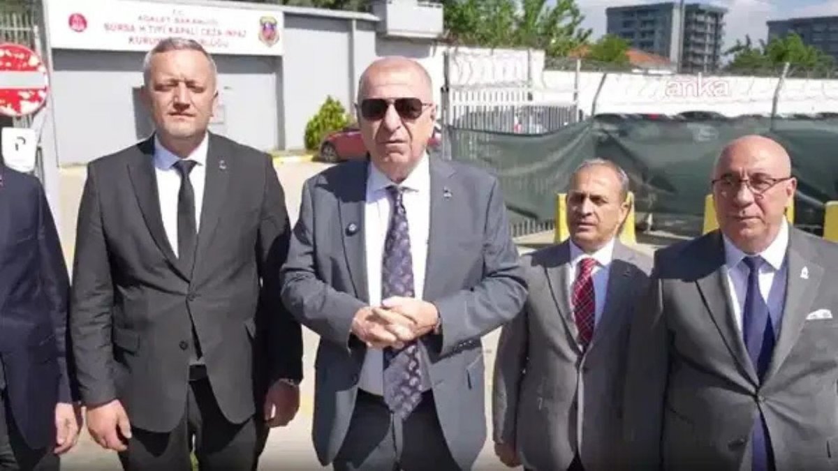Ümit Özdağ, Bursa Büyükşehir Belediye Başkanı Mustafa Bozbey’i Cezaevinde Ziyaret Etti