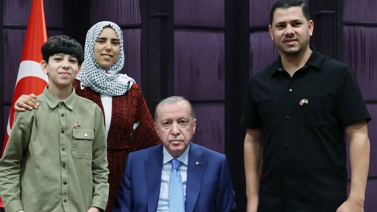 Başkan Erdoğan, Gazzeli Çocukların Elçisi Ramazan Ebu Cezer ve Ailesini Kabul Etti