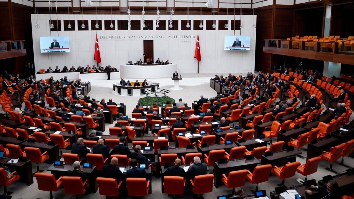 TBMM’nin çalışma süresi uzatıldı: Meclis tatile girmeden çalışmalarına devam edecek