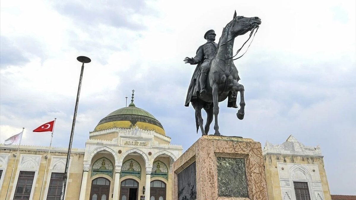 Cumhuriyetin İlk Ulusal Müze Yapısı Ankara Etnografya Müzesi Ziyaretçilerini Ağırlıyor